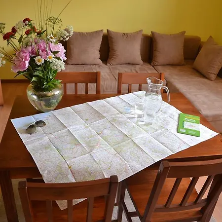 Apartament Mazurska ギジツコ