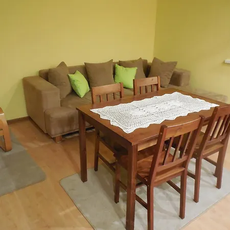 Apartament Mazurska * ギジツコ